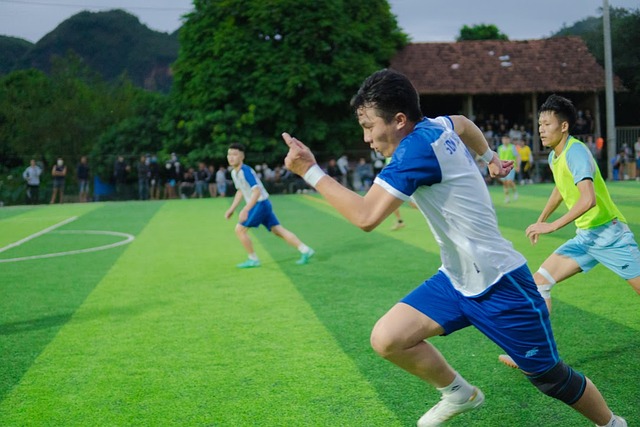 乔纳森通过 乔纳森通过